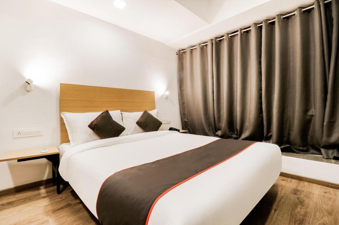 Hotel Oyo Townhouse 169 Aqua Corridor Bhatha Zewnętrze zdjęcie